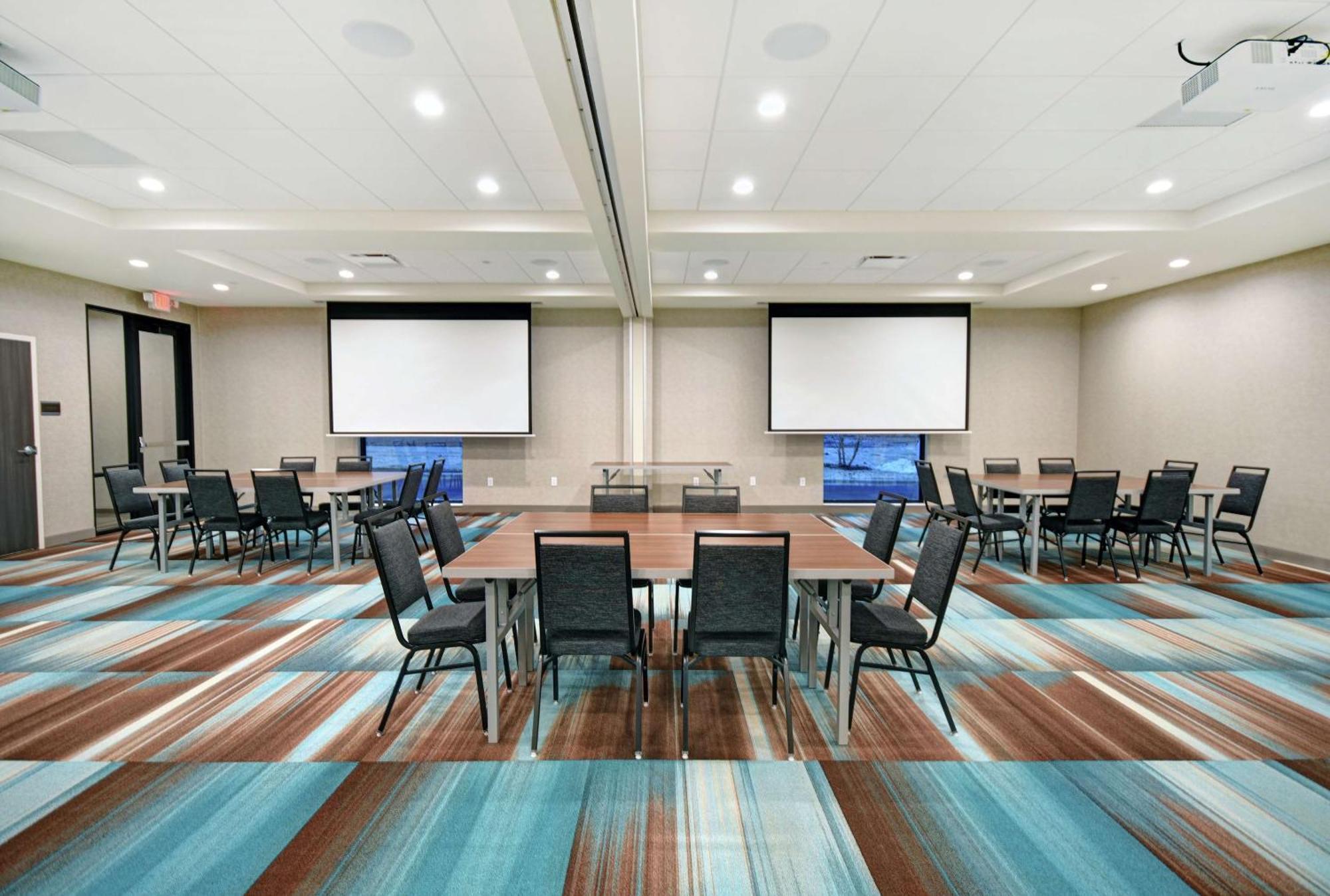 Home2 Suites By Hilton Beloit Exterior foto